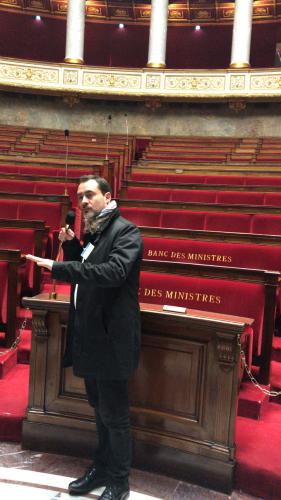 Cédric Hédiard tente de remettre de l'ordre au sénat...